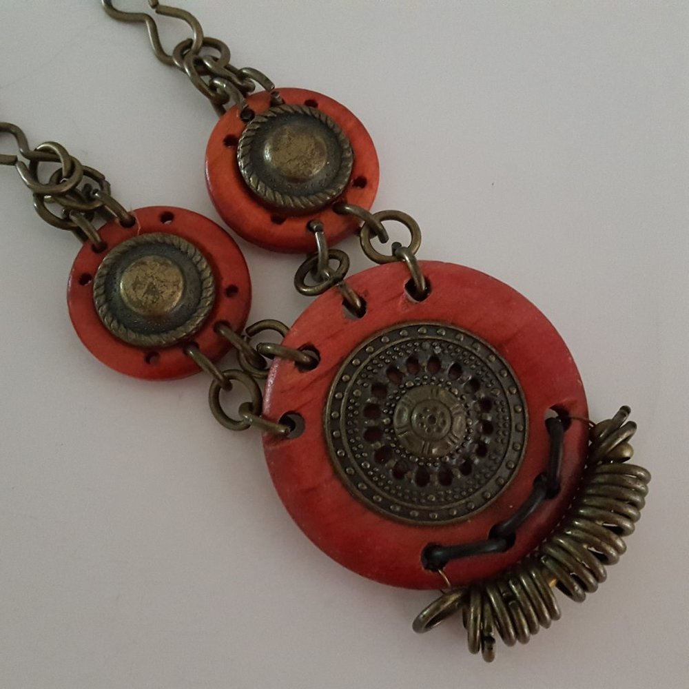 Necklace Wood and Metal - Picture 5 of 6